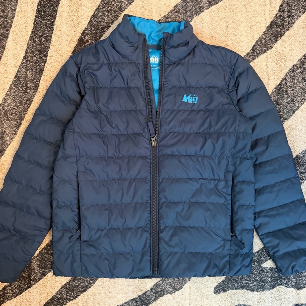 REI CO-OP Youth Size M Blue Lightweight Down Puffer Jacket Hiking Outdoor NWOT